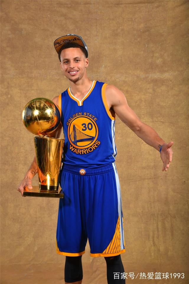 平均23.34岁，巴萨昨日首发阵容是队史近95年最年轻11人（巴萨昨日首发平均23.34岁，创近95年最年轻11人纪录）