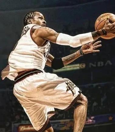 卡莱尔：保罗是锁定首轮提名名人堂的球员，被裁很快会被遗忘（卡莱尔：保罗铁定首轮入选名人堂，被裁风波很快会被遗忘）