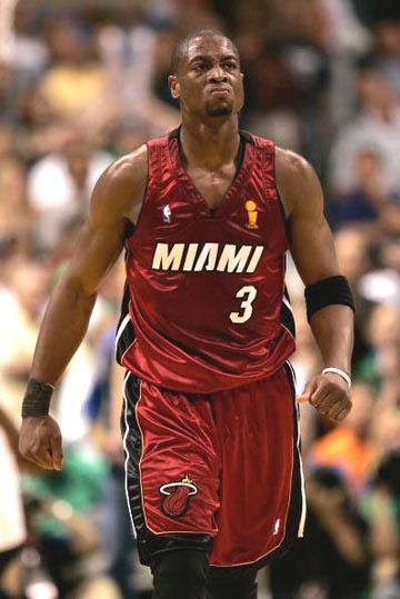 打出赛季最强之战！灰熊锋线新星让人想起了他在新秀赛季的表现？（赛季巅峰一战！灰熊锋线新星仿佛重现新秀年风采）