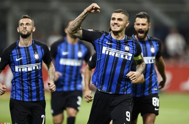 越打越稳定！张陈治锋7中4拿到10分9板3助 拼下3前场板（状态渐入佳境！张陈治锋7投4中拿下10分9篮板3助攻，抢下3个前场篮板）