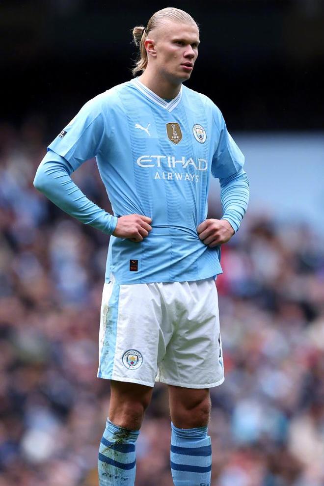 新华社：回顾中国足球这一年，国足沉浮与“城超”燎原（新华社：一年看中国足球——国足起落，“城超”火遍全国）